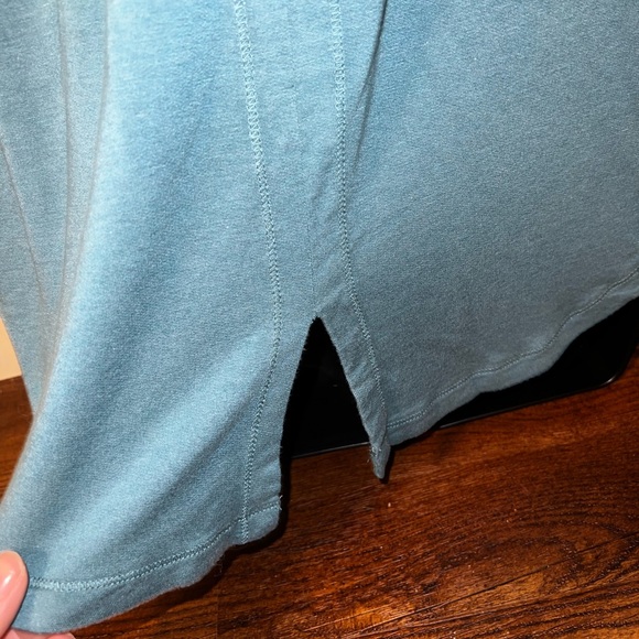 3/$10 🤍Vintage Matty M Soft Classic Back Split Bottom Hem Short Sleeve Tee - Picture 8 of 14